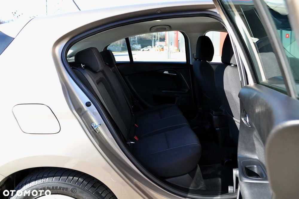 Fiat Tipo 1.4 T-Jet 16v Pop EU6d - 12