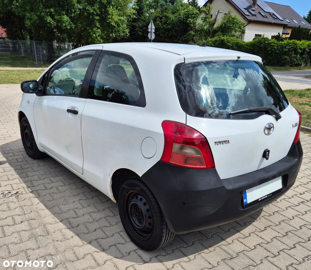 Toyota Yaris - 6