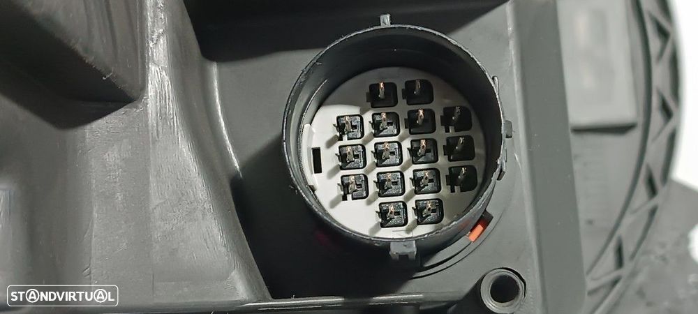 FAROL ESQUERDO LAND ROVER RANGE ROVER (LM) V8 TD VOGUE - 6