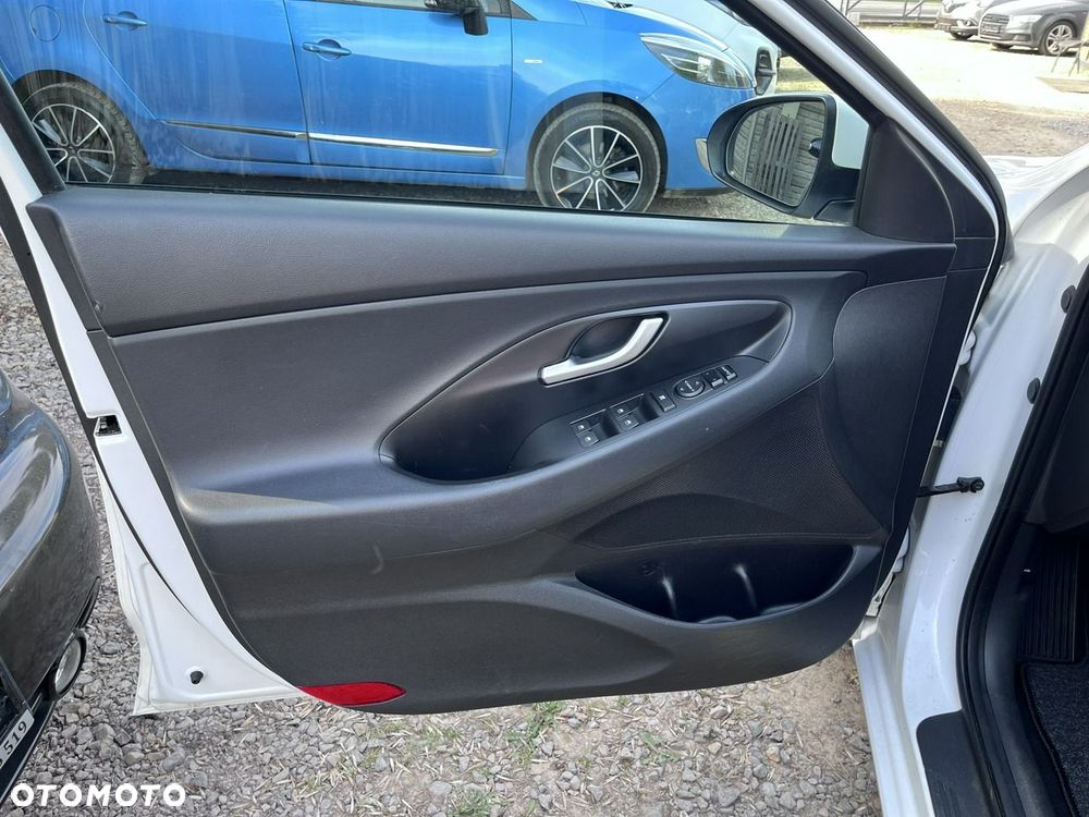 Hyundai i30 - 18