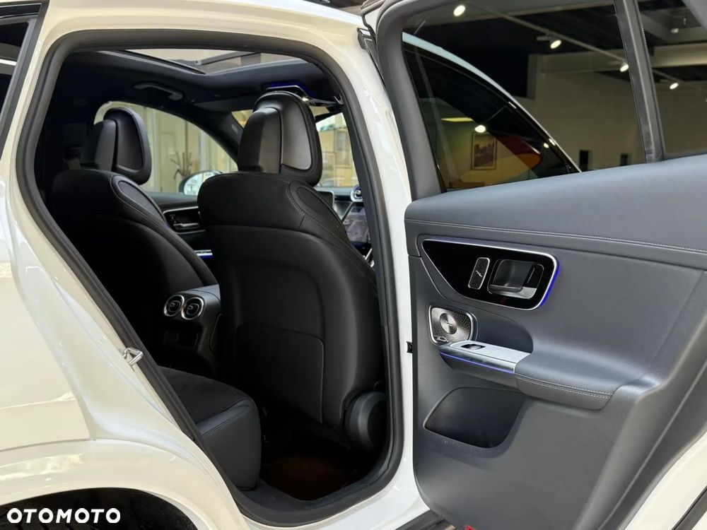 Mercedes-Benz GLC 200 mHEV 4-Matic AMG Line - 25