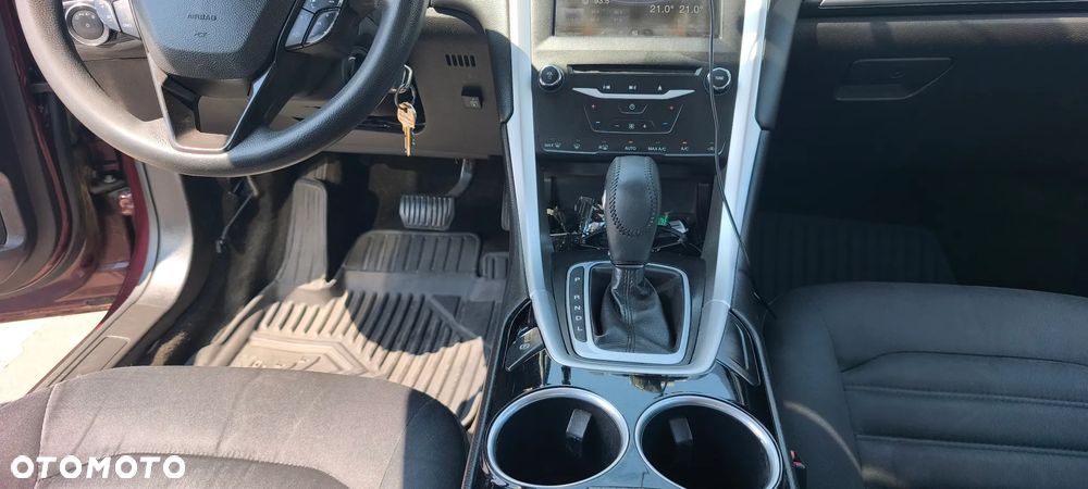 Ford Mondeo 2.0 CVT - 11