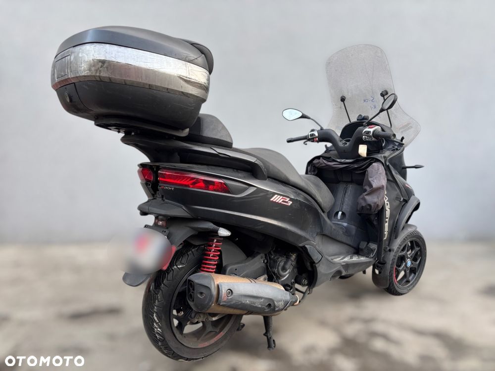 Piaggio MP-3 - 11