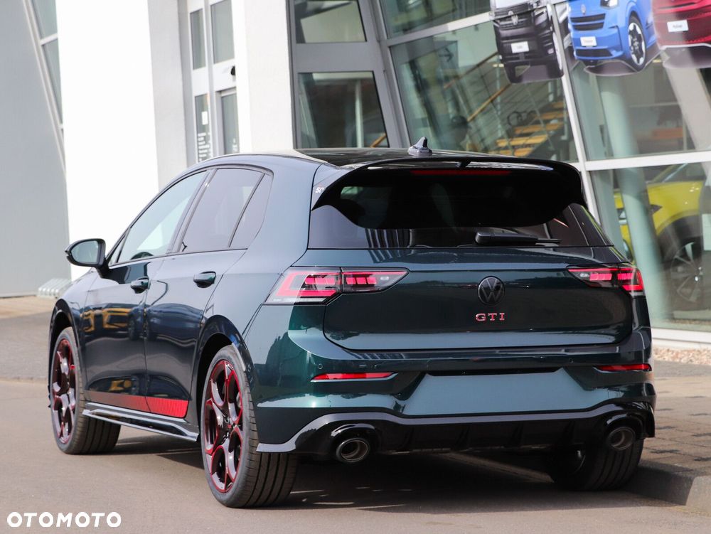 Volkswagen Golf - 3