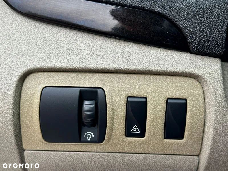 Renault Grand Scenic - 23