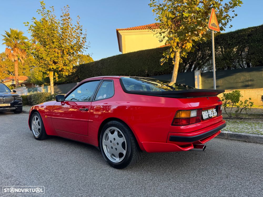 Porsche 944 Turbo S - 5