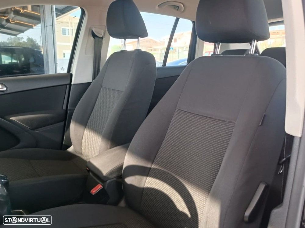 VW Tiguan 2.0 TDi Sport BlueMotion - 10