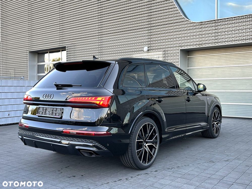 Audi Q7 - 7