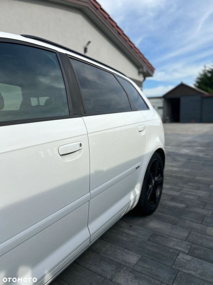 Audi A3 Sportback 2.0 TDI DPF Ambition - 4