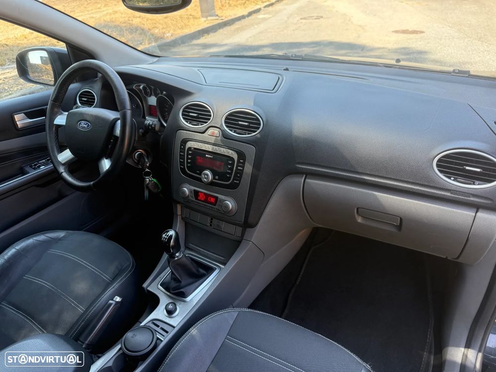 Ford Focus SW 1.6 TDCi Titanium - 13