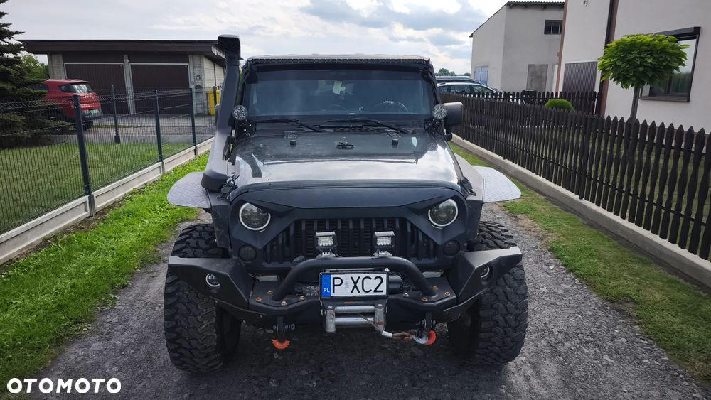 Jeep Wrangler - 1