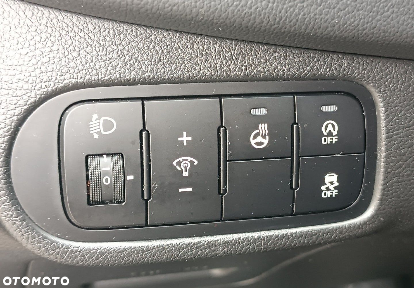 Kia Carens - 29