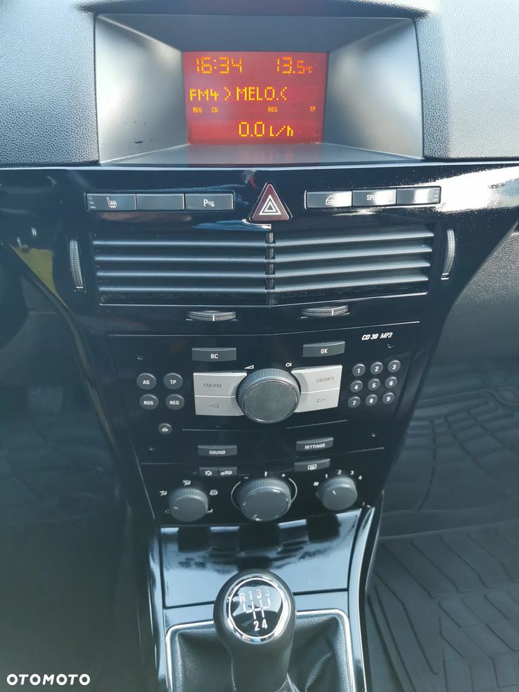 Opel Astra 1.6 Cosmo - 18