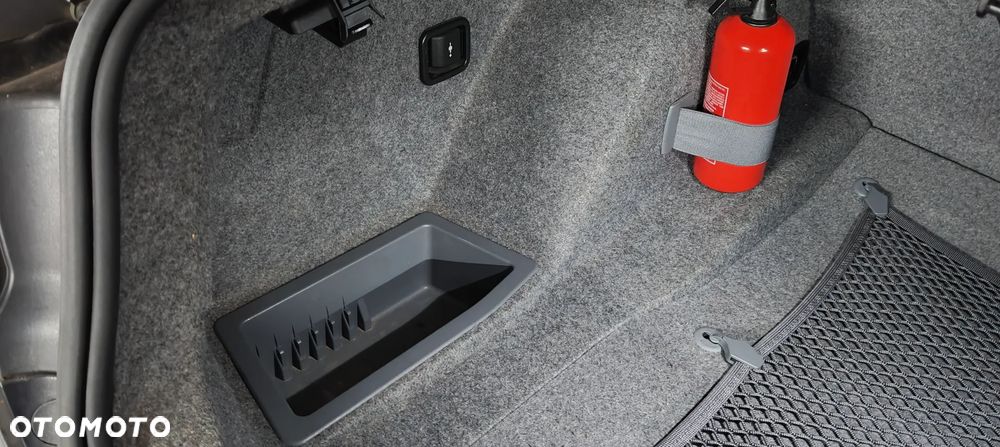 BMW Seria 3 320d DPF - 23