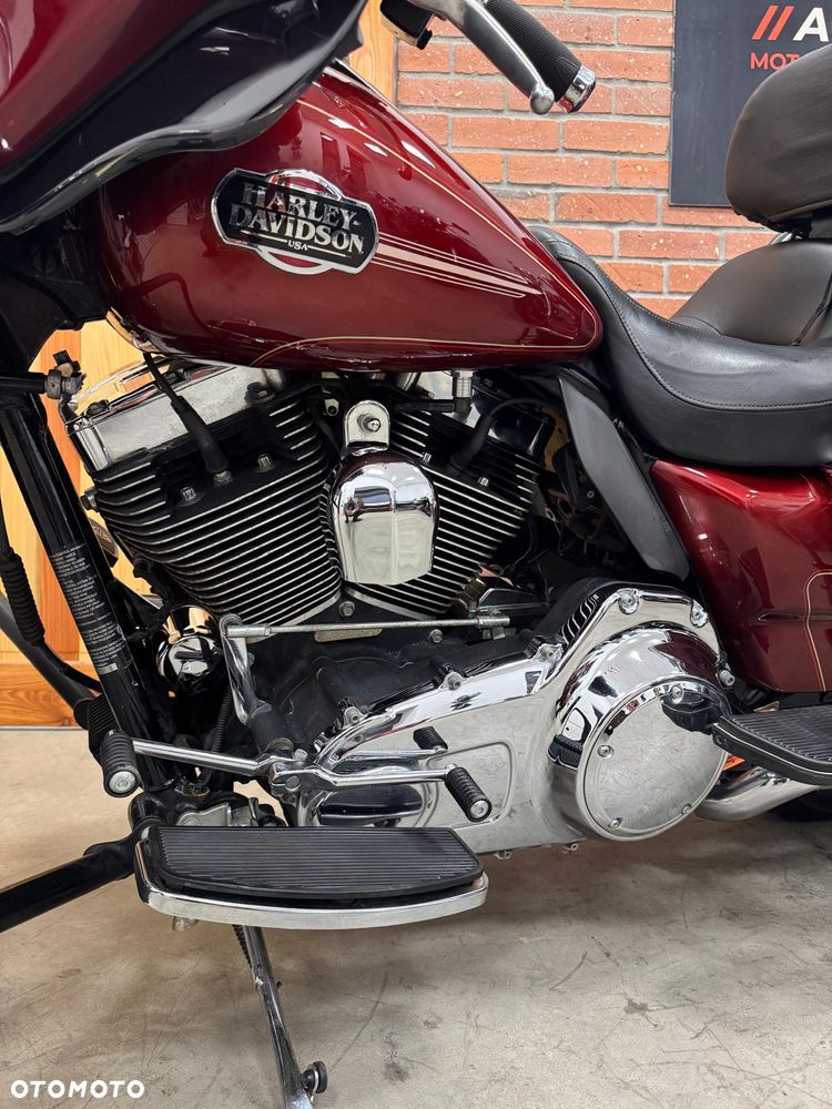 Harley-Davidson FLHTCU Ultra - 25