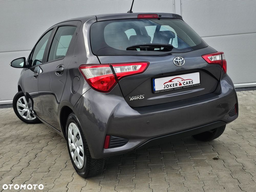 Toyota Yaris 1.0 VVT-i Team Deutschland - 23