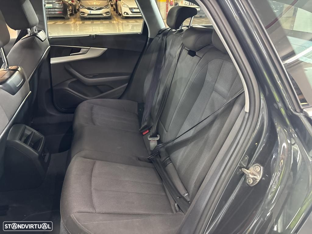 Audi A4 Avant 2.0 TDI S tronic - 6