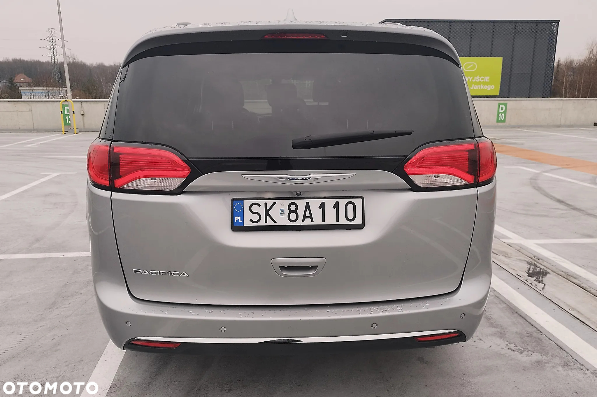 Chrysler Pacifica - 5