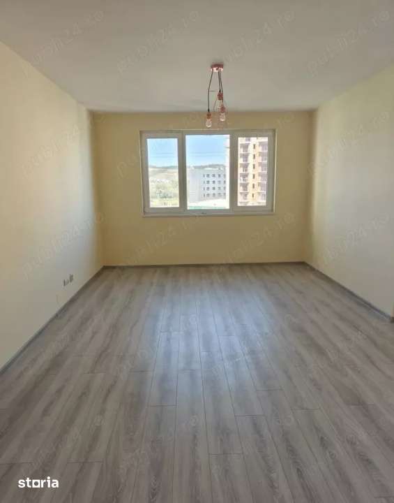 Apartament de 3 camere, 86 mp, parcare, zona BMW — fotografia 3