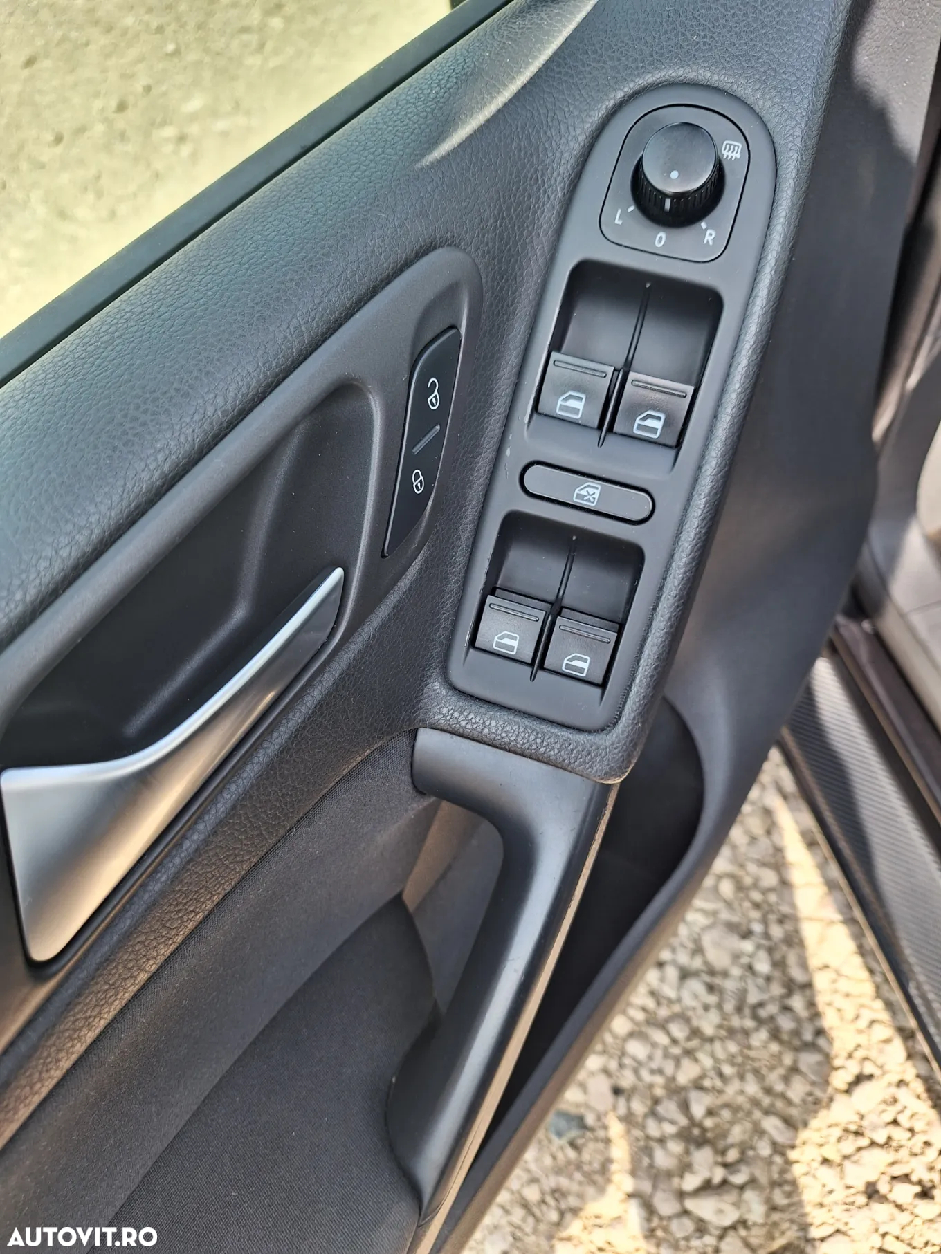 Volkswagen Golf 2.0 TDI Comfortline DSG - 13