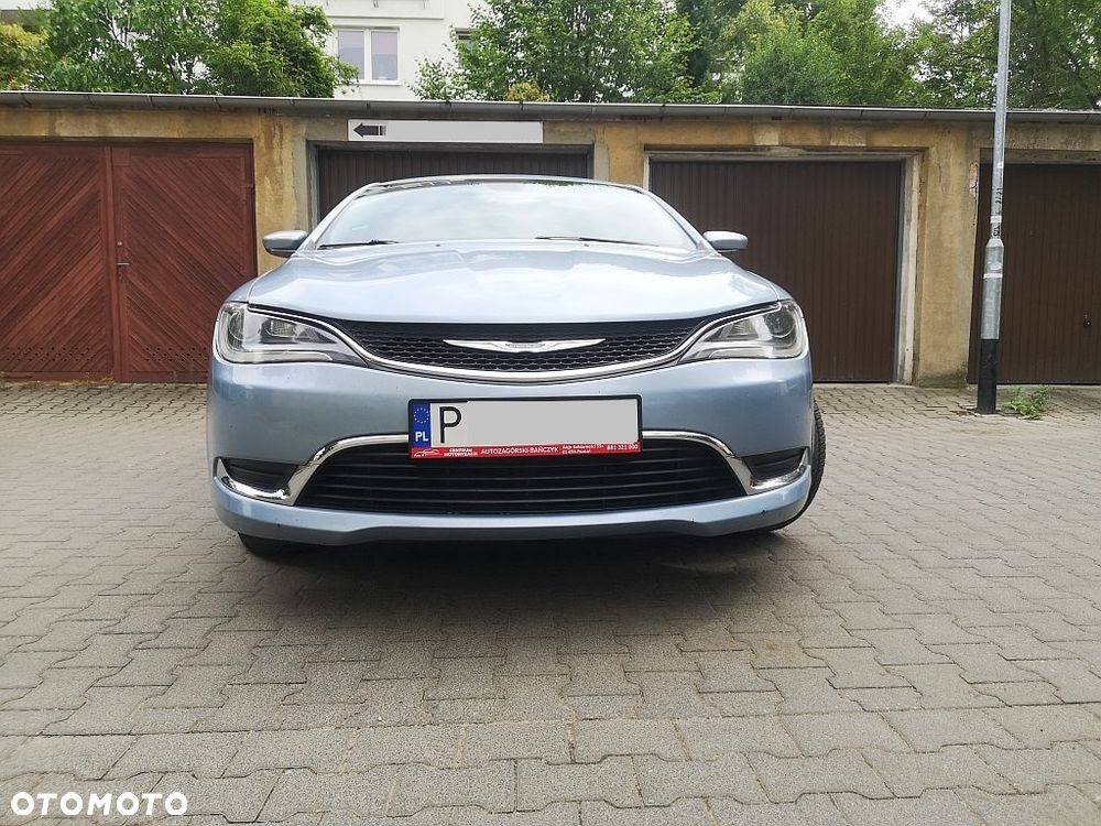 Chrysler 200 - 13
