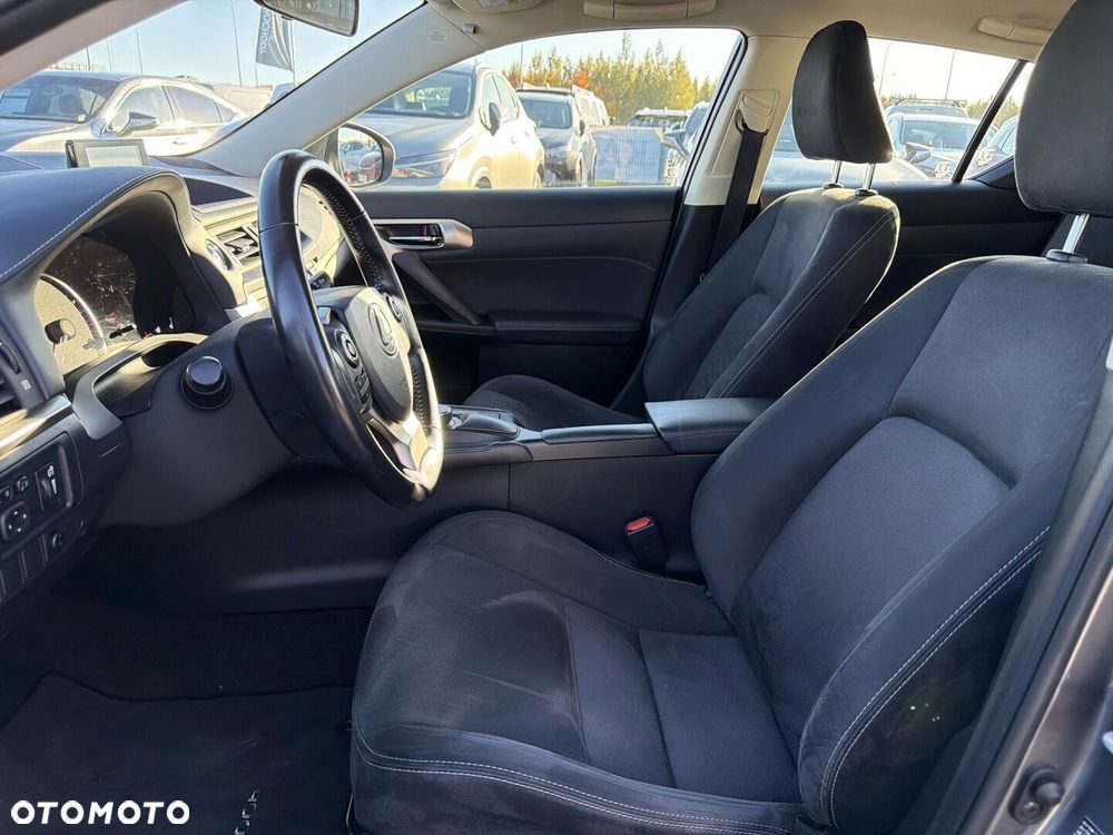 Lexus CT 200h Elegance EU6 - 15