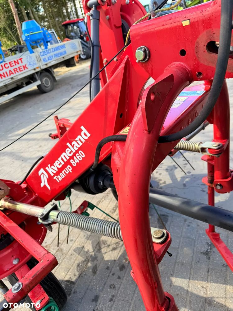 Kverneland Taarup 8460 - 10