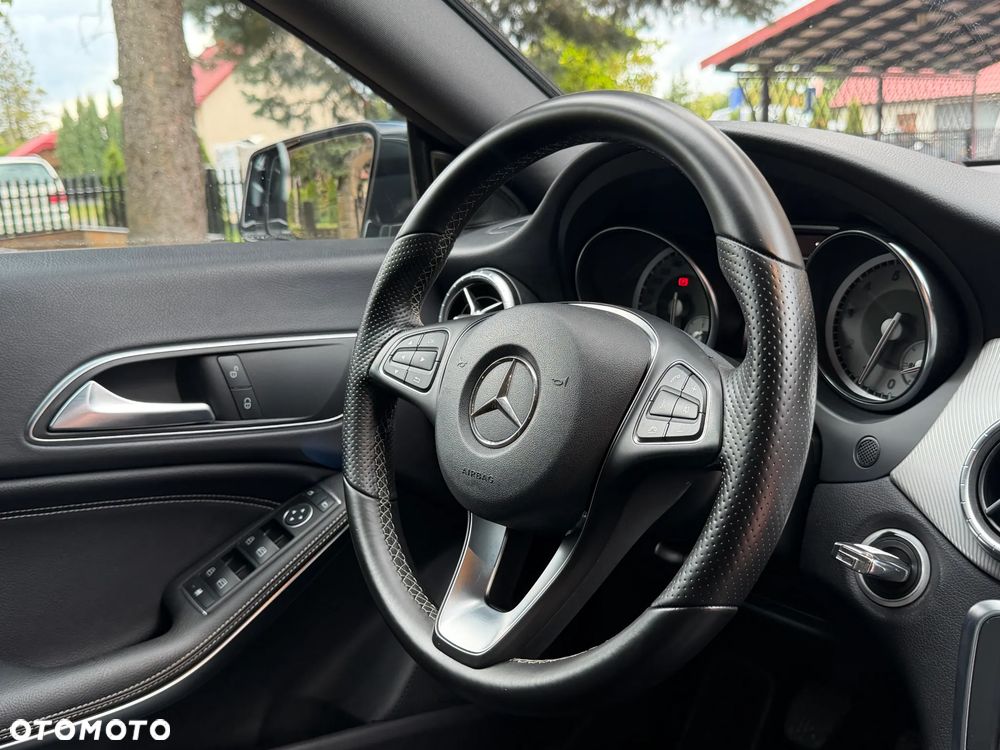 Mercedes-Benz CLA 2015