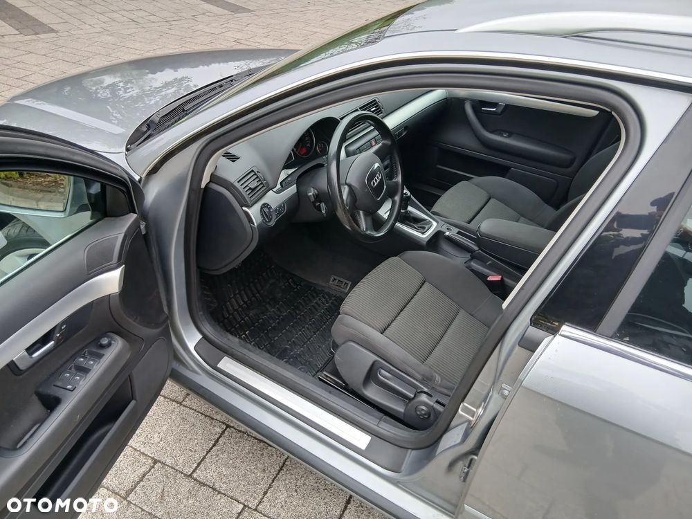 Audi A4 Avant - 6