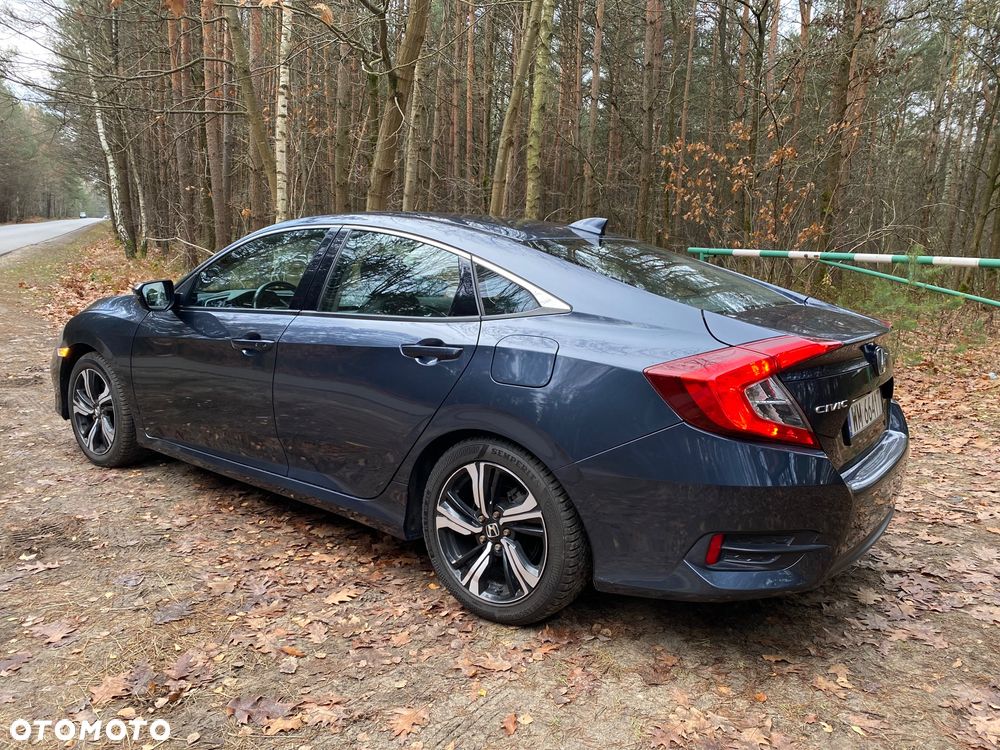 Honda Civic 1.5 T Executive - 9