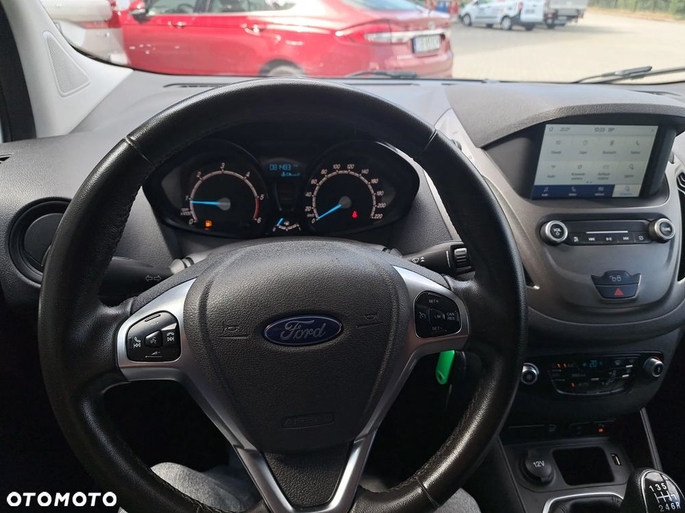 Ford COURIER - 22