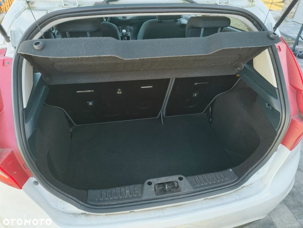 Ford Fiesta 1.25 Trend Edition - 19