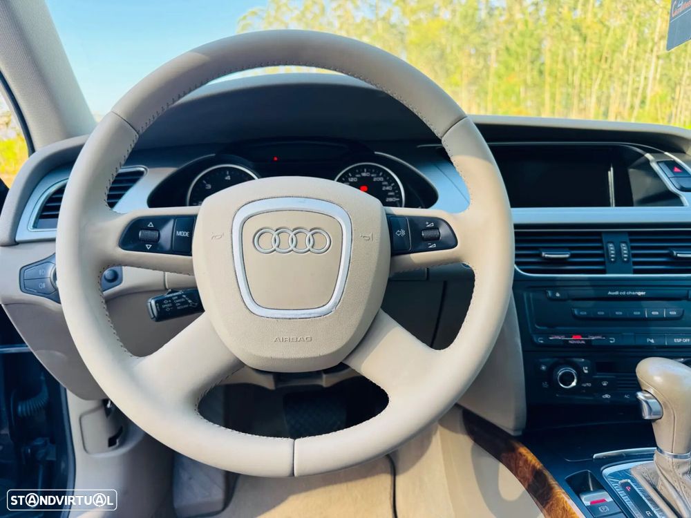 Audi A4 2.7 TDI V6 Exclusive Multitronic - 23