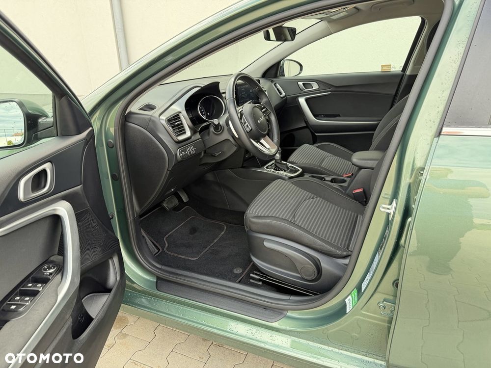 Kia Ceed 1.5 T-GDI M DCT - 24