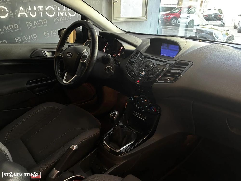 Ford Fiesta 1.0 T EcoBoost Sport - 4