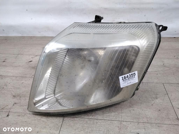 CITROEN C2 LAMPA PRZÓD PRAWA