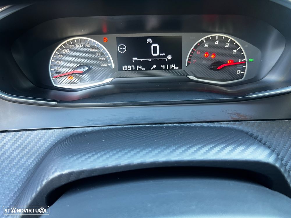 Peugeot 208 - 16