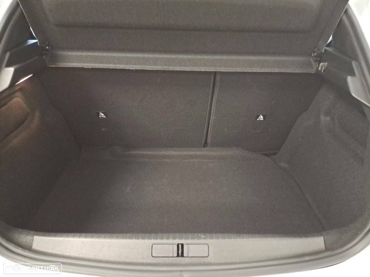 Peugeot 208 1.2 PureTech Active - 6