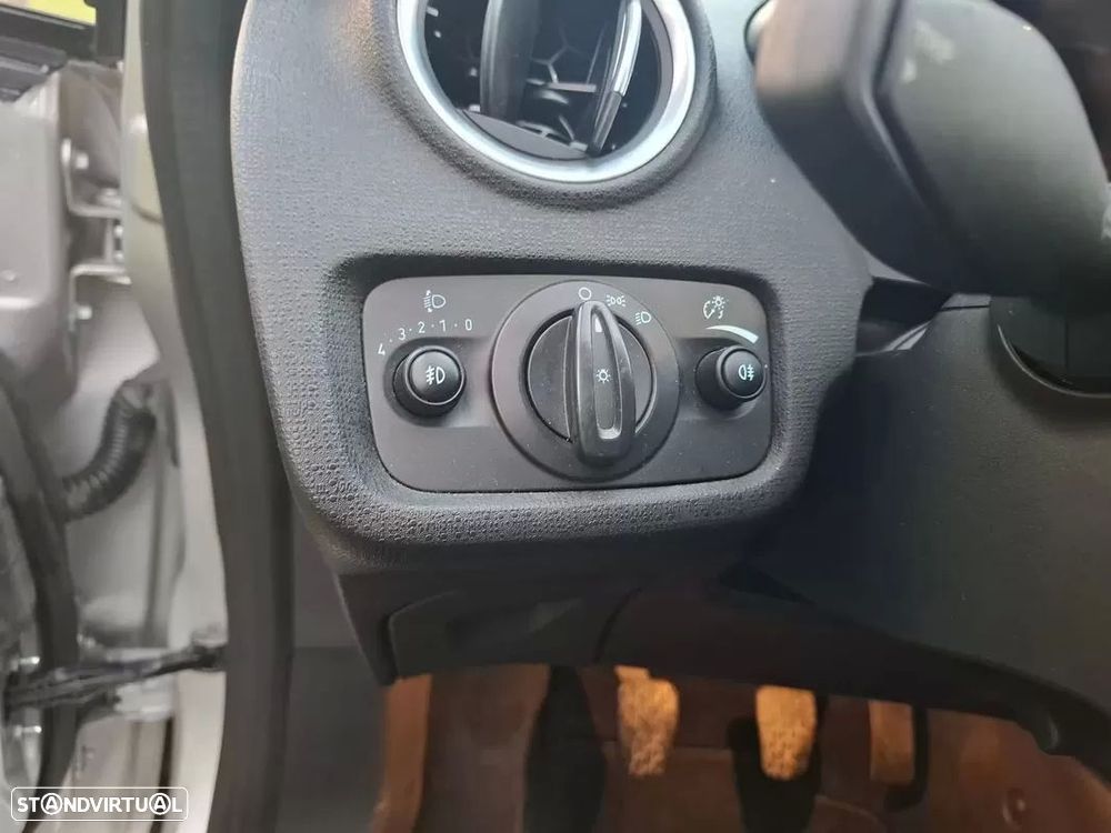 Ford Fiesta 1.0 Ti-VCT Titanium - 35