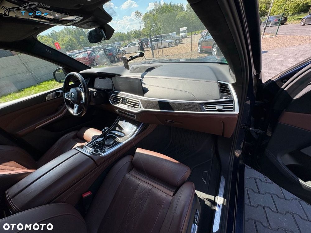 BMW X7 - 27