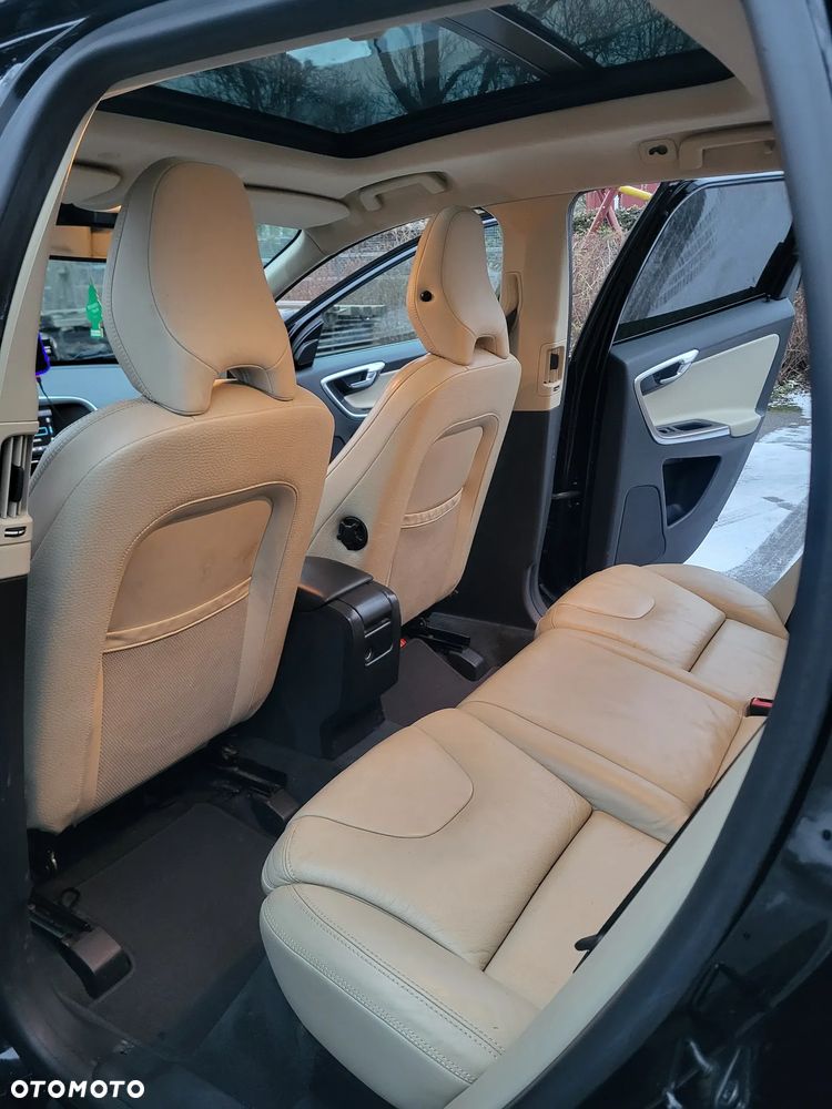 Volvo XC 60 D4 Geartronic Momentum - 6