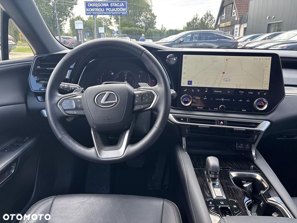 Lexus RX - 8