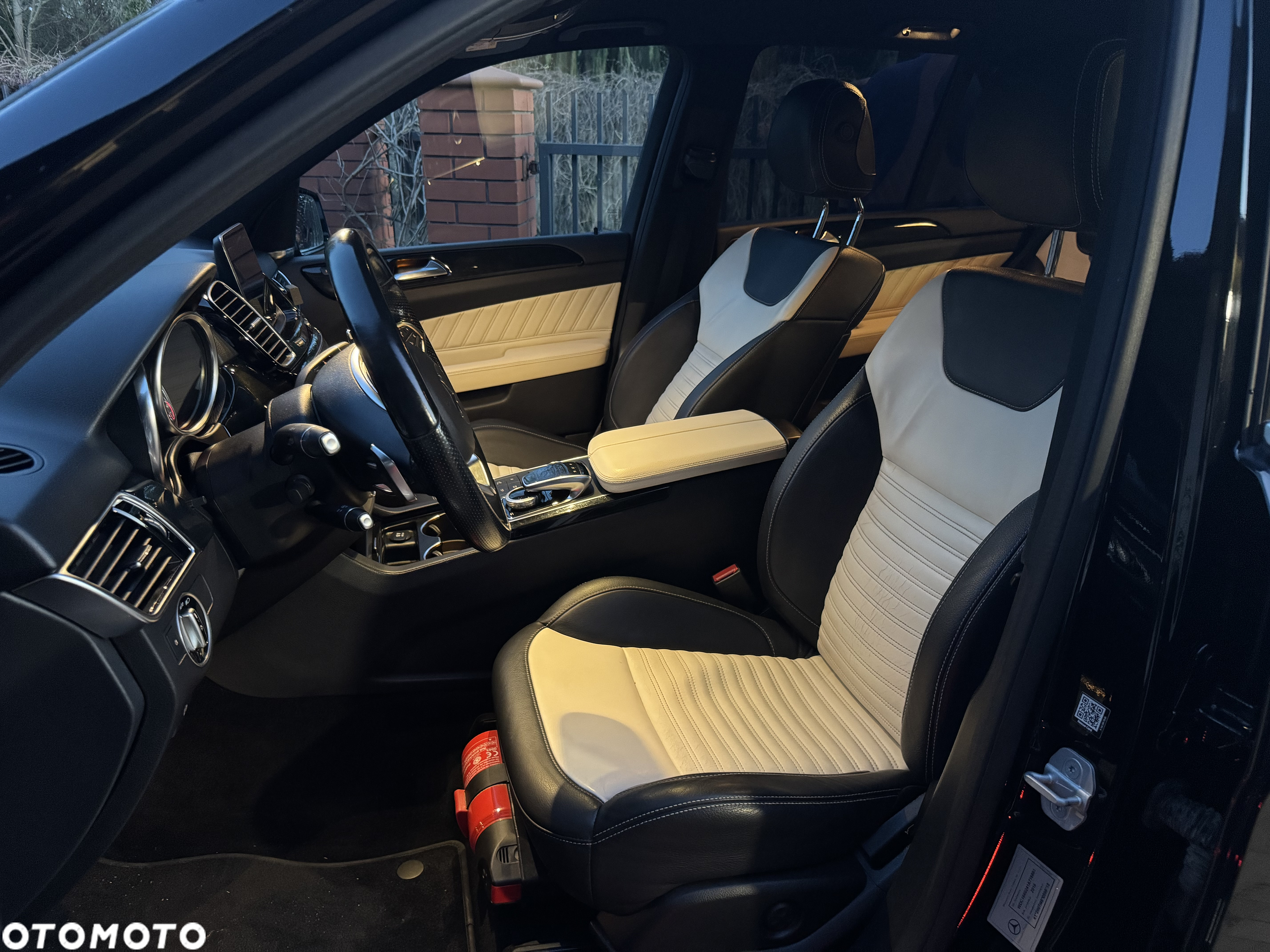 Mercedes-Benz GLE 350 d 4-Matic - 11