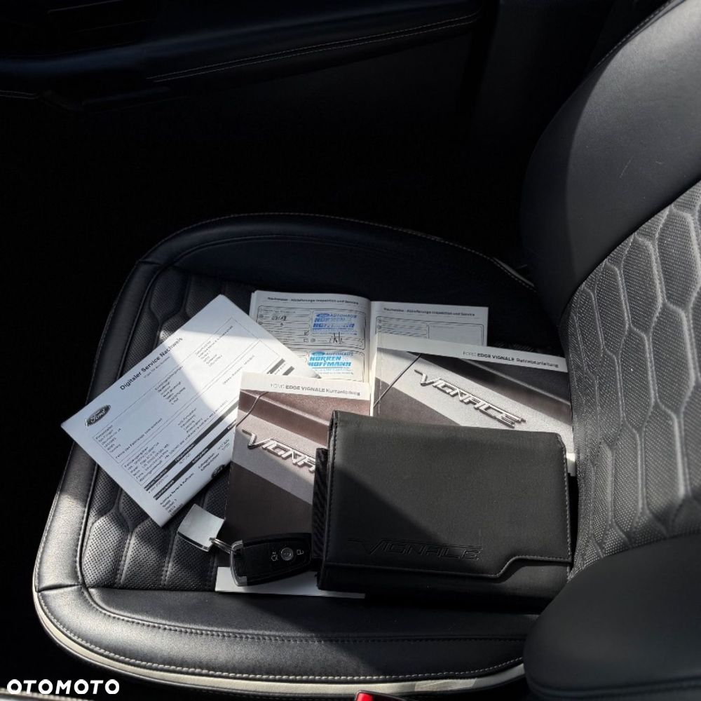 Ford Edge - 37