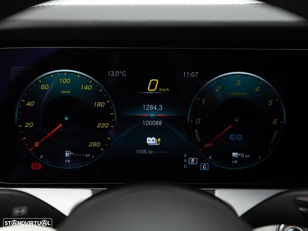 Mercedes-Benz E 300 de 4Matic 9G-TRONIC AMG Line - 27