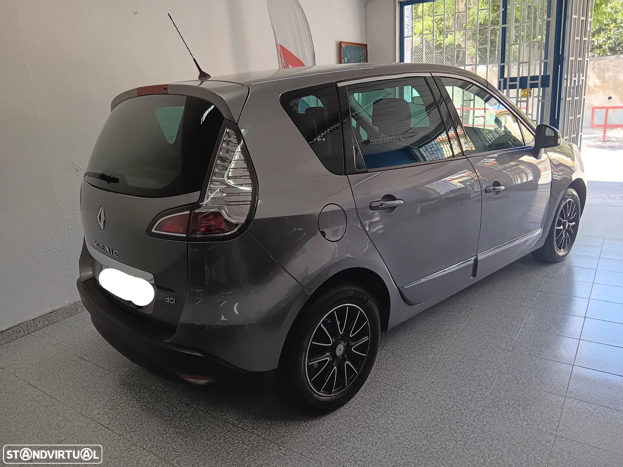Renault Scénic 1.5 dCi Exclusive SS - 10