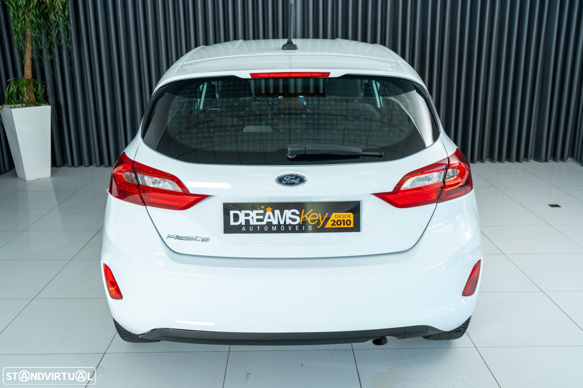 Ford Fiesta 1.5 TDCi Business - 9