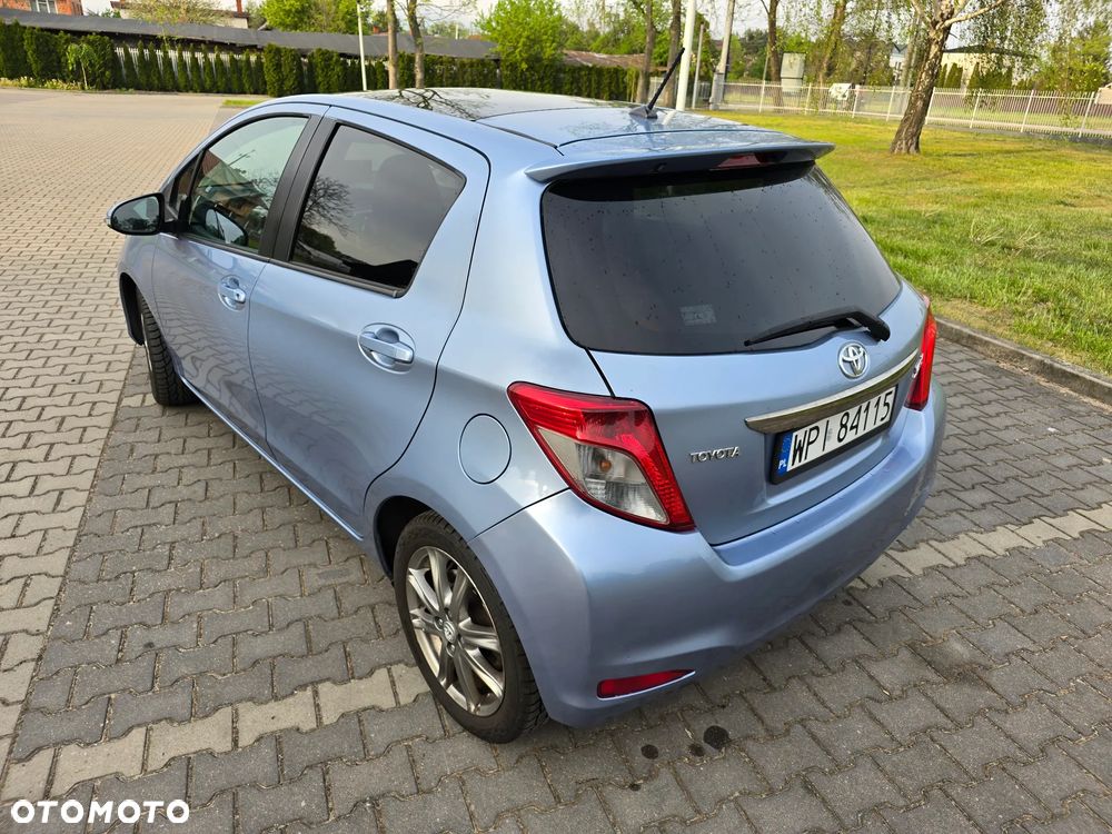 Toyota Yaris 1.4 D-4D Premium - 5