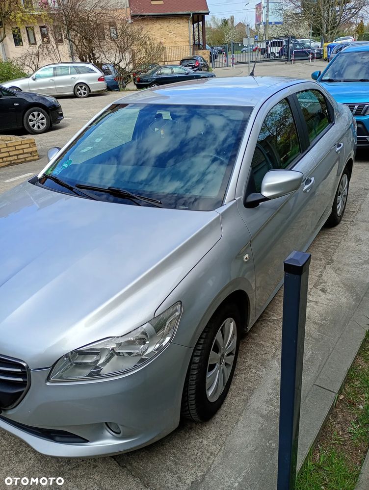 Peugeot 301 - 4