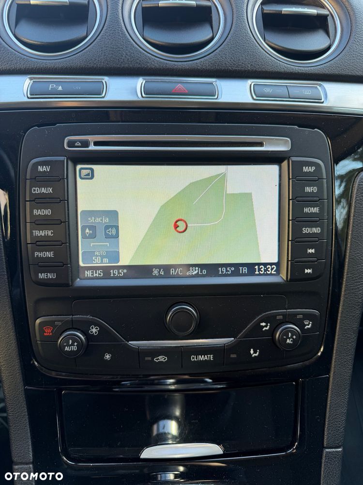 Ford Galaxy 2.0 TDCi Titanium - 18